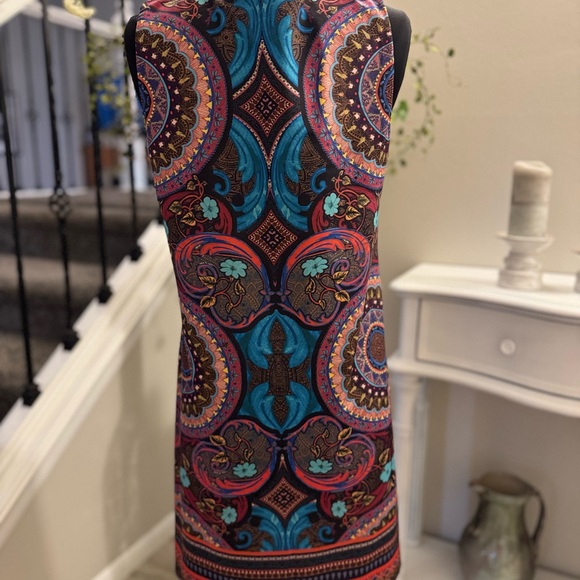 Aryeh Vibrant Paisley Midi Dress - Picture 2 of 4